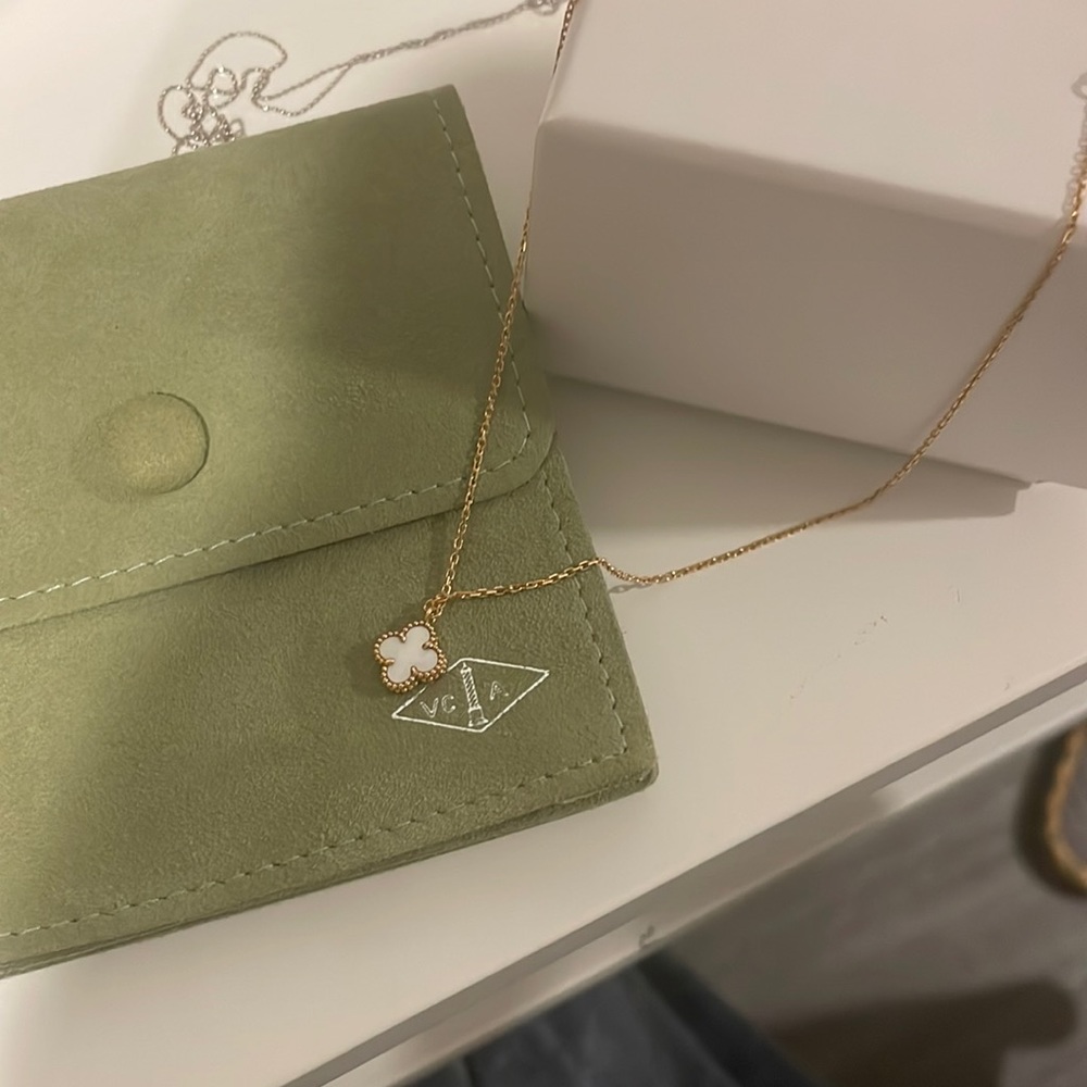Vancleef alhambra sweet necklace